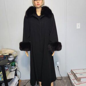 #596 12P Lambswool/fox fur coat